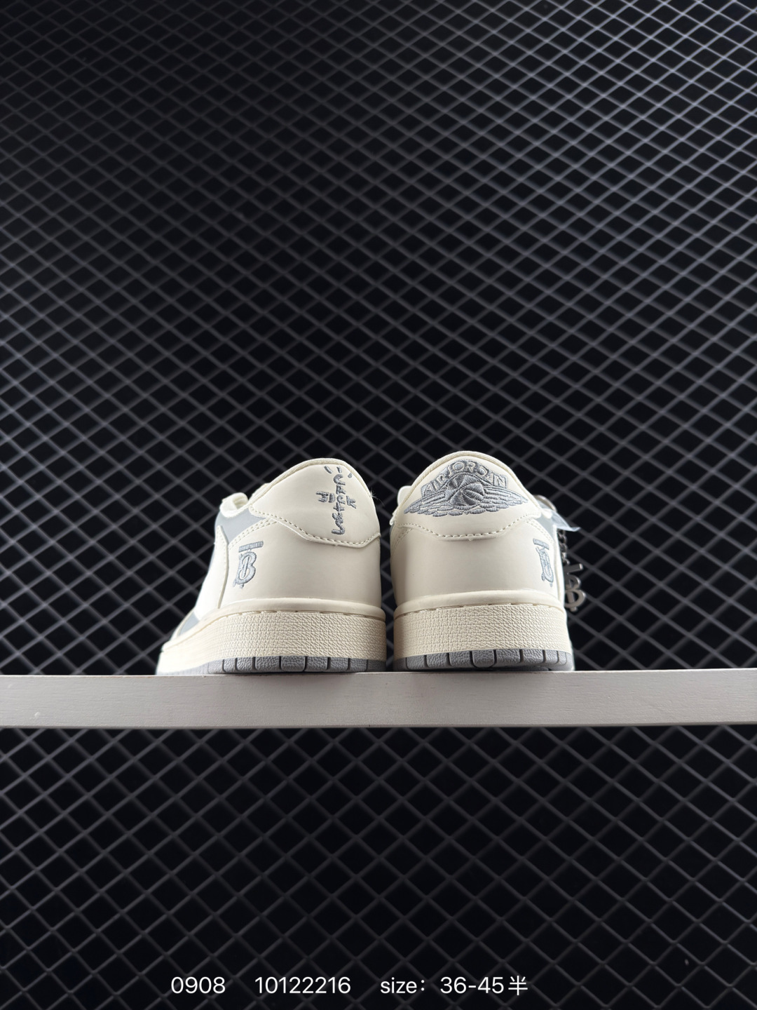 Travis Scott x Air Jordan 1 ” Reverse Mocha “